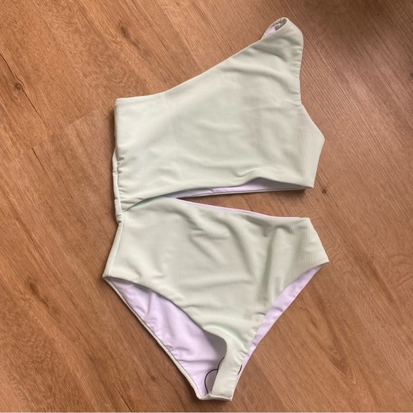 Beach Riot Mint One-Shoulder One Piece - Picture 3 of 6